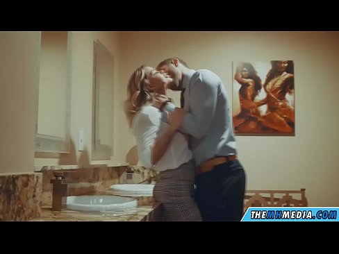 ❤️ Блондинка сени коомдук дааратканада азгырып жатканда ❤️ Силиктөө видео  бизде ky.dienlanhbk.top ❌